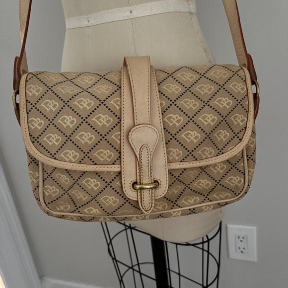 Dooney & Bourke Vintage Tan and Cream Equestrian Crossbody Bag - Picture 2 of 13